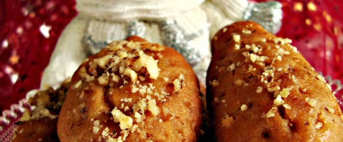 Μελομακάρονα/Melomakarona: traditional greek honey Christmas cookies Μελομακάρονα/Melomakarona: traditional greek honey Christmas cookies